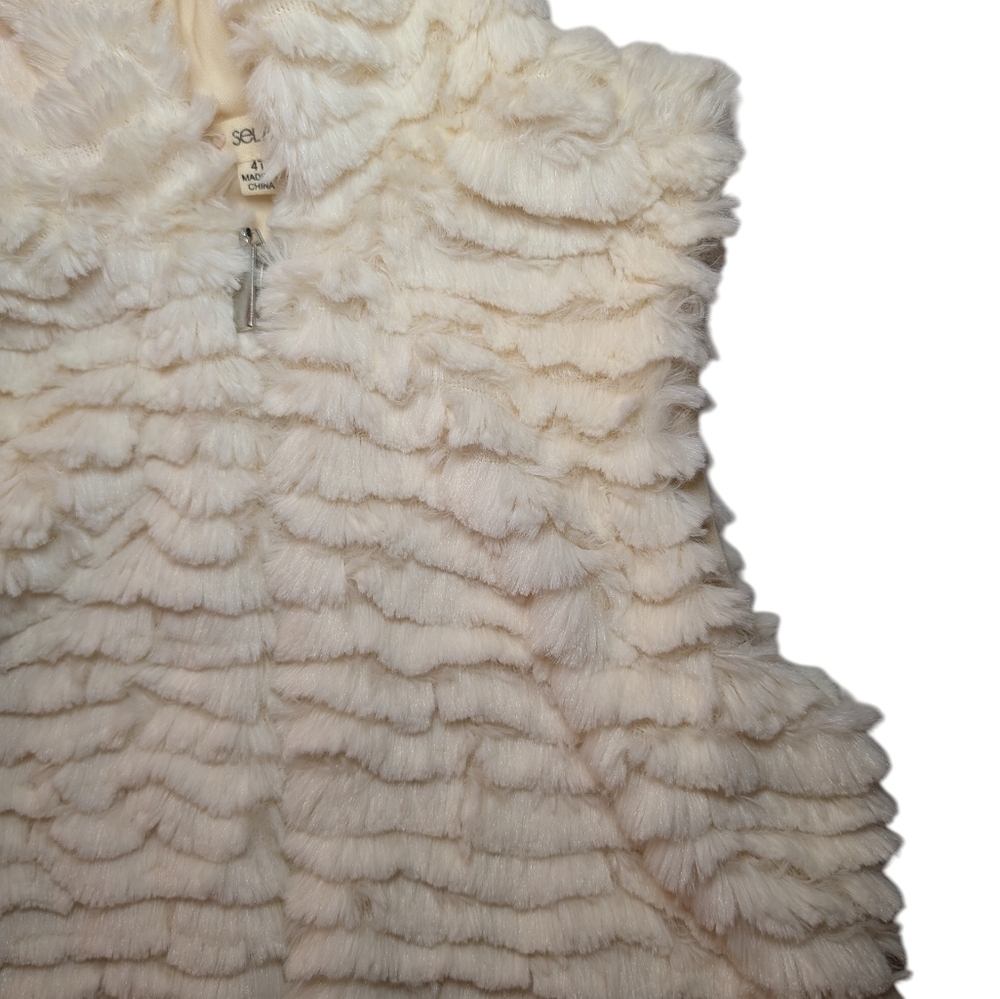 NWOT Self Esteem Girls Cozy Cream Faux Fur Vest Size 4T - Picture 4 of 9